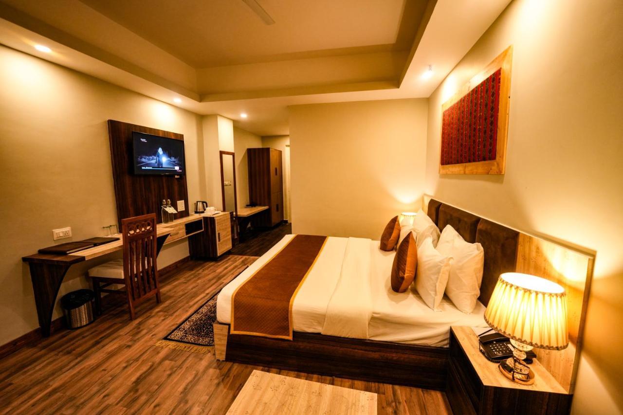 Hotel Square One By D'Polo Dharamsala Exteriér fotografie
